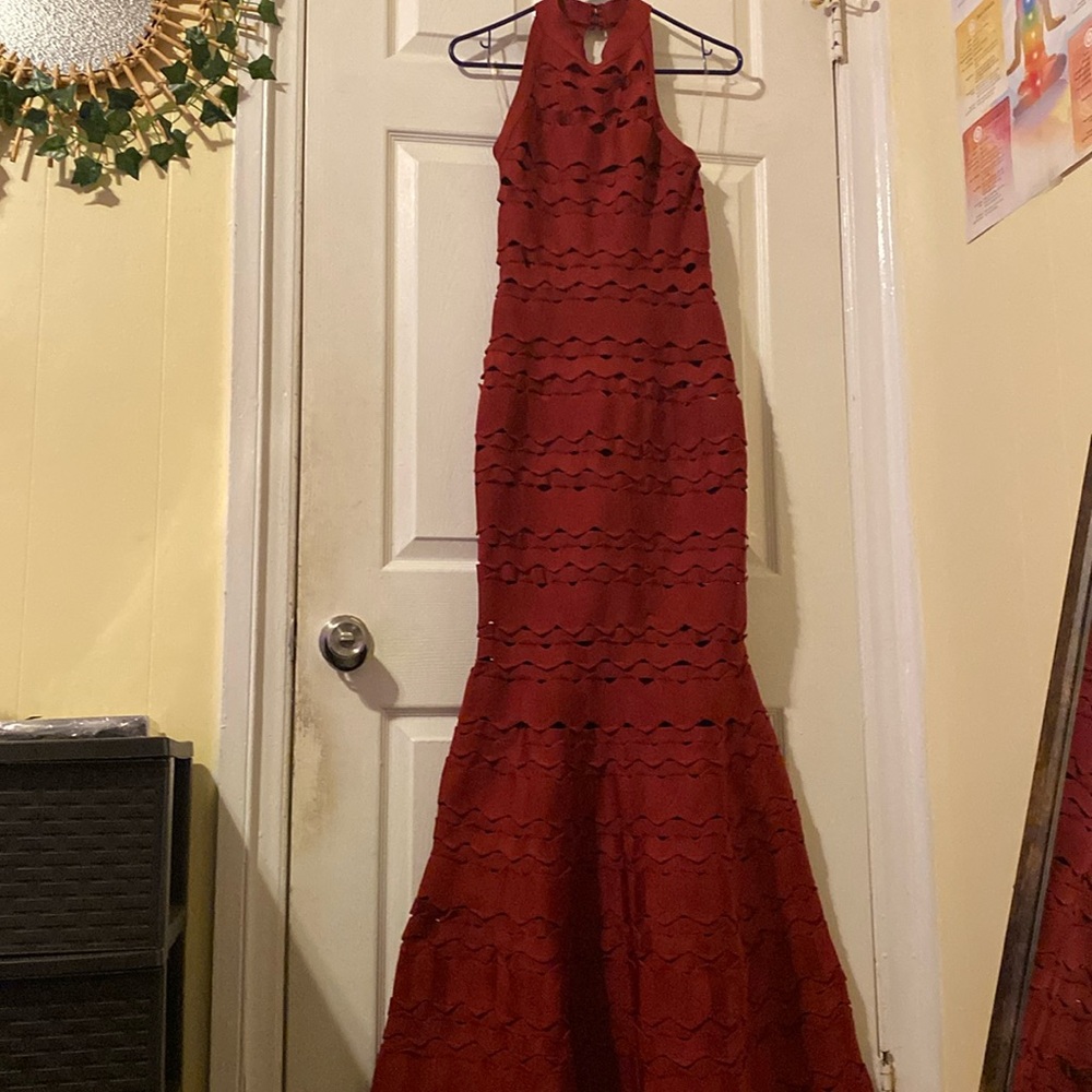 Extravagant Flare Skirt Strap Gown